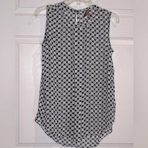 VINCE CAMUTO Women’s Sheer Basic Tank Blouse -  Size Small